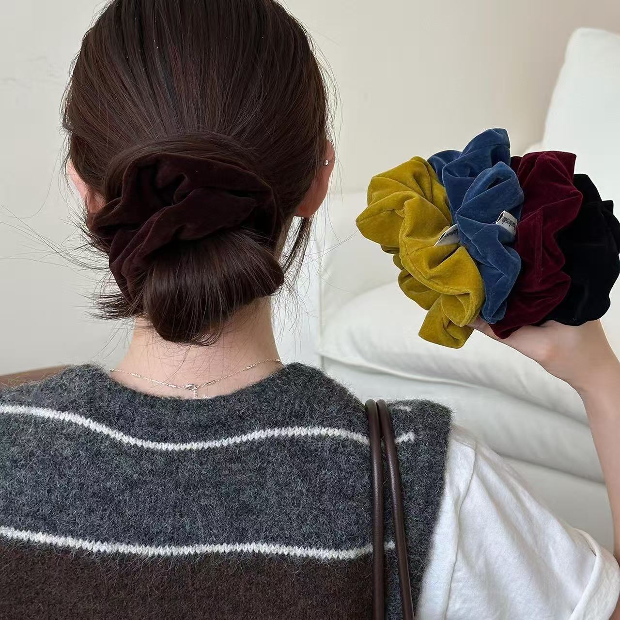 Korean-style minimalist velvet - Travel Accessories Aesthetic ulasan dan harga